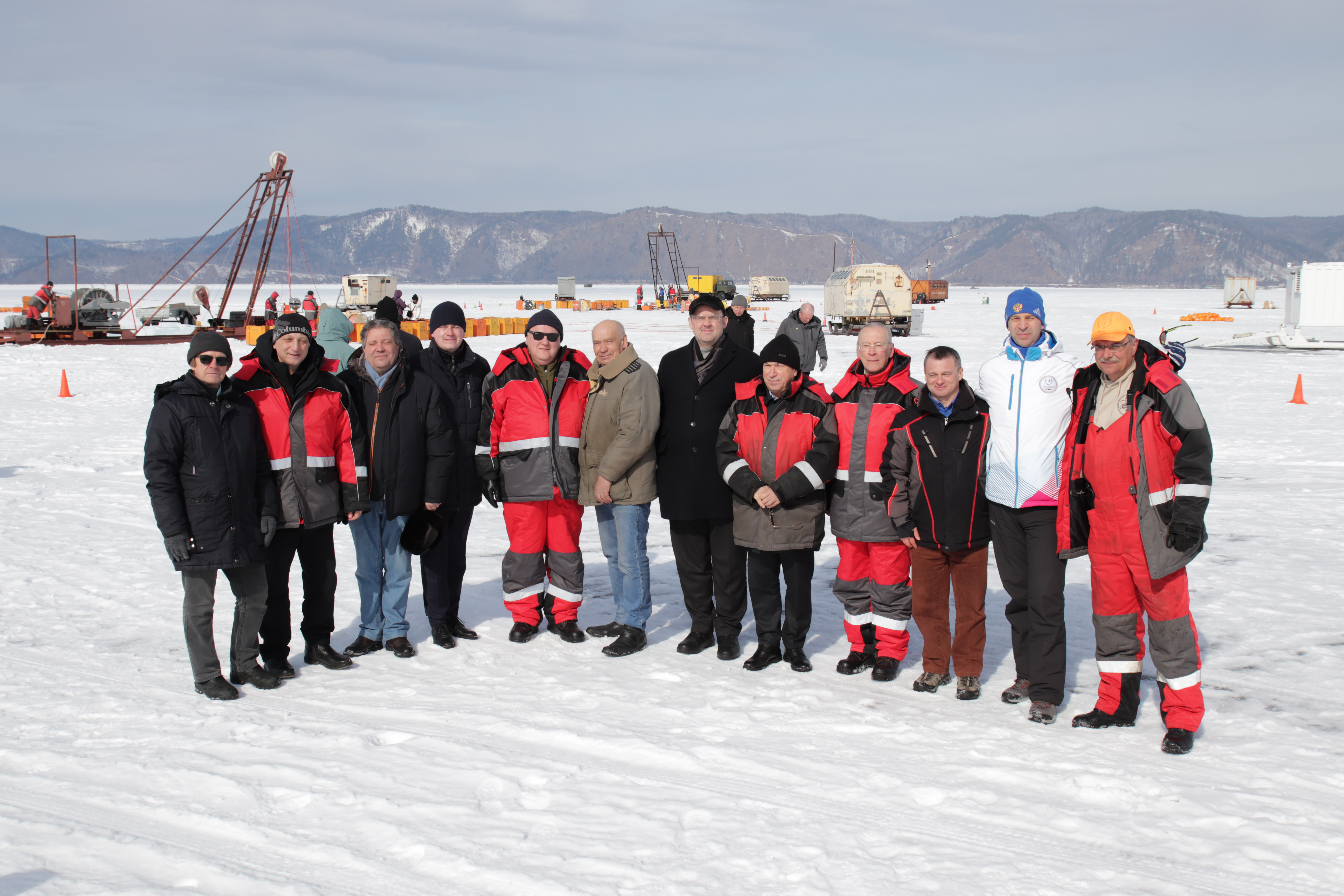 Российский Baikal-GVD. Нейтринный телескоп на Байкале. Байкальский лед. Вести 8 часов