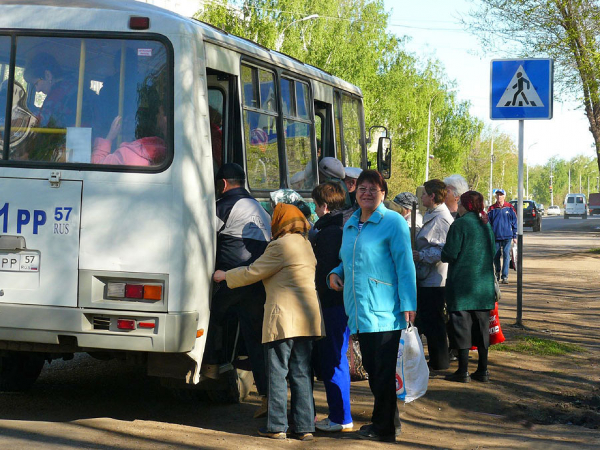 Автобус первая мая
