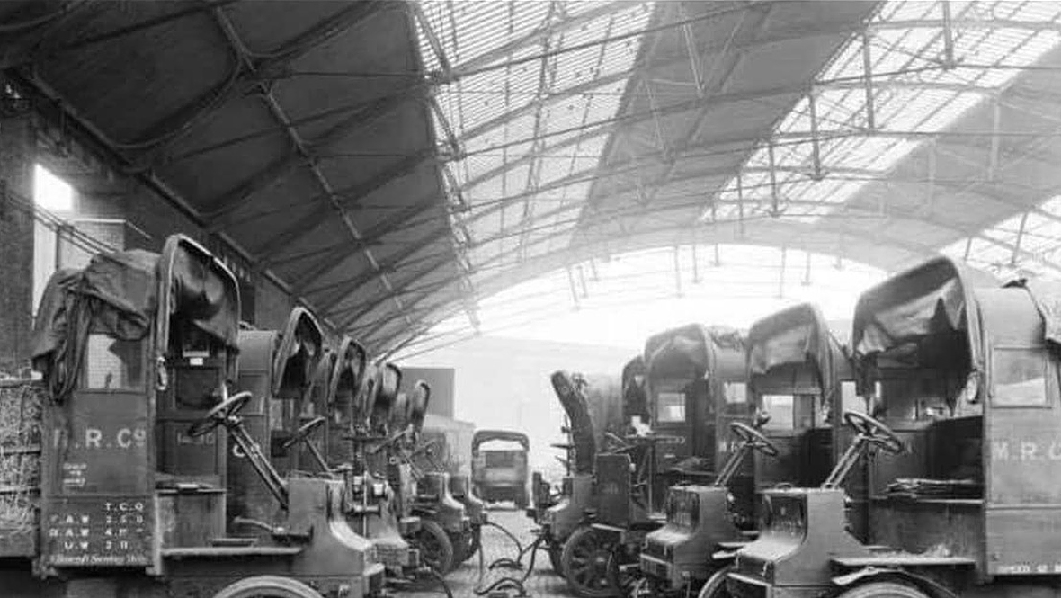 Зарядка электромобилей в Лондоне. 1907 год