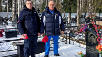 В день гибели Д.Михайлова сослуживцы и первый тренер обязательно придут на его могилу…