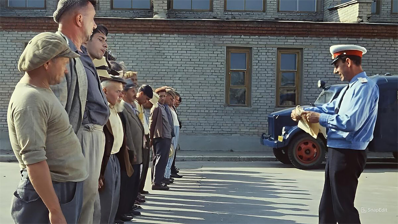 Кадр из фильма "Операция "Ы" и другие приключения Шурика" / Мосфильм, 1965